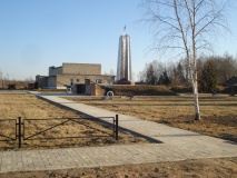 Мемориал воинам сибирякам и часовня Архистратига Михаила в д. Верховье - 3